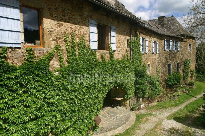 Propriété du XV siècle - Sur les hauteurs du Lot - Chambres d'hô