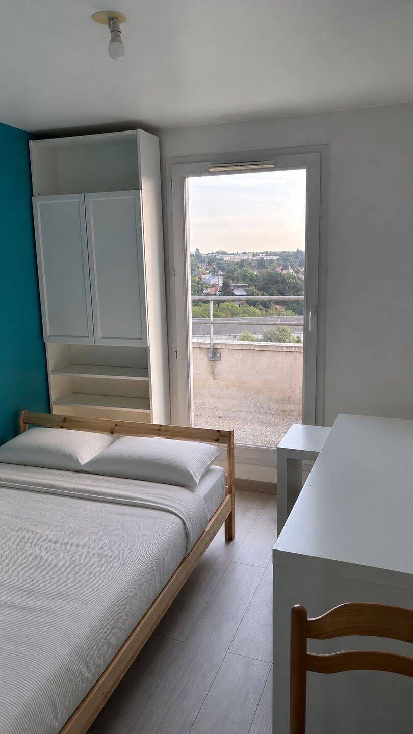 Appartement 3 pièces 64 m² · à Châtenay-Malabry · 64 m² · 1 500 €