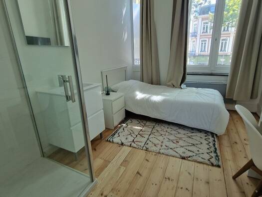 Appartement à louer 600 € 1 pièce 25 m² 1er étage Lille 59800