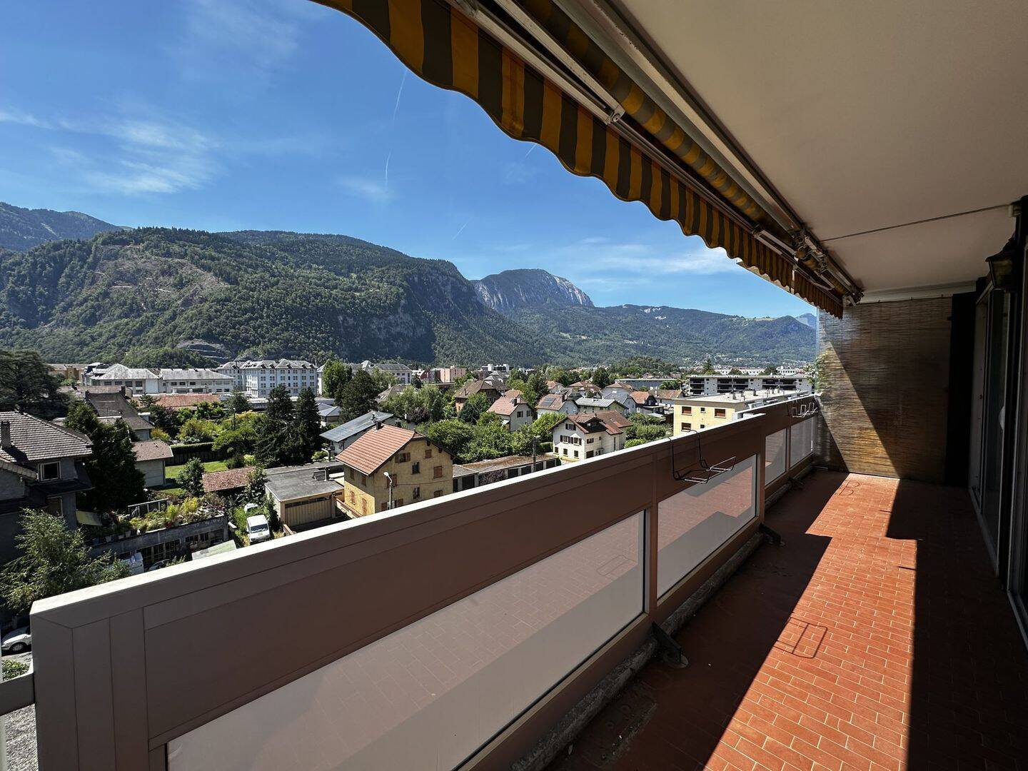 Appartement 4 pièces 96 m² · à Cluses · 96,3 m² · 227 900 €