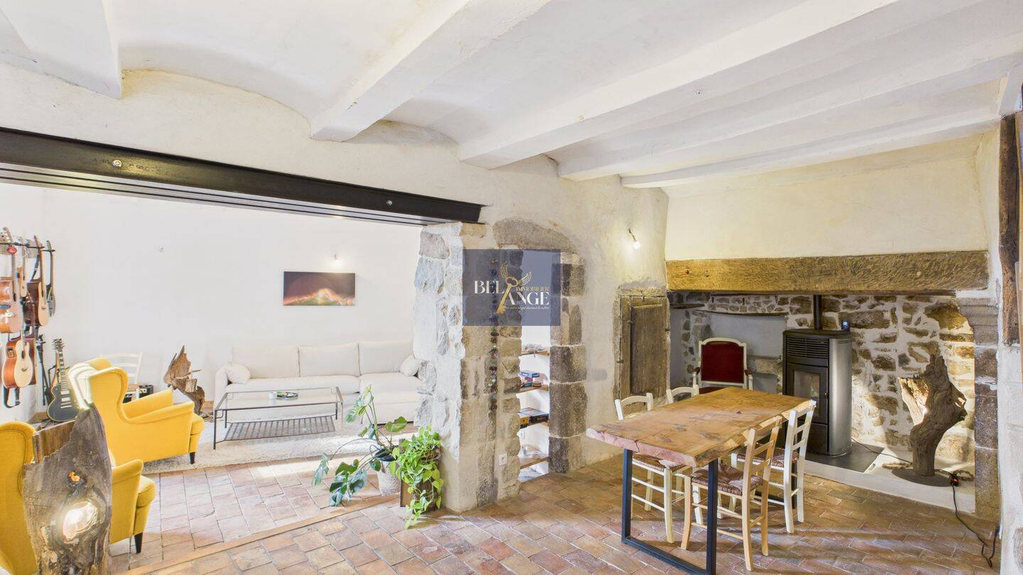 Maison 6 pièces 152 m² · à Saint-Paul-le-Jeune · 152,3 m² · 225 000 €