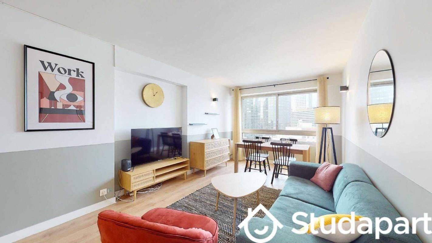 1 pièce 10 m² · à Courbevoie · 10 m² · 940 €