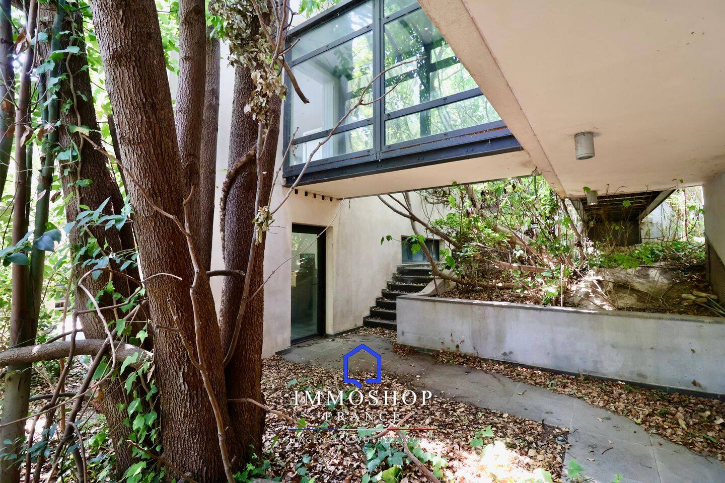 Maison 6 pièces 250 m² · à Marseille 13ème Arrondissement · 250 m² · 900 000 €