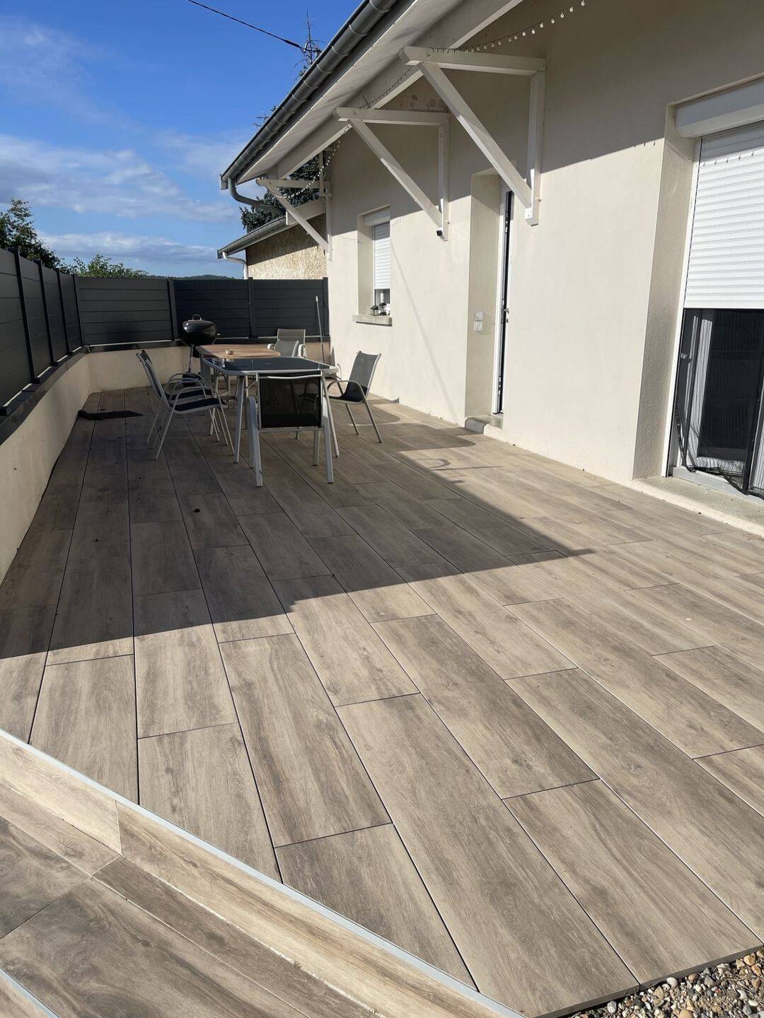Maison 4 pièces 115 m² · à Valencin · 114,6 m² · 1 460 €