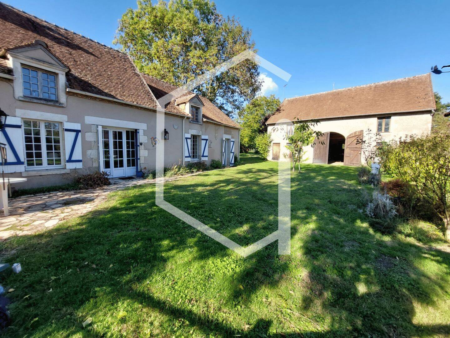 Maison 4 pièces 139 m² · à Sury-près-Léré · 139 m² · 179 000 €