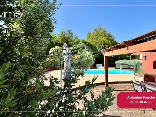 Maison de plain-pied à vendre 373 680 € 5 pièces 3 chambres 156 m² 3 439 m² de terrain Frossay 44320