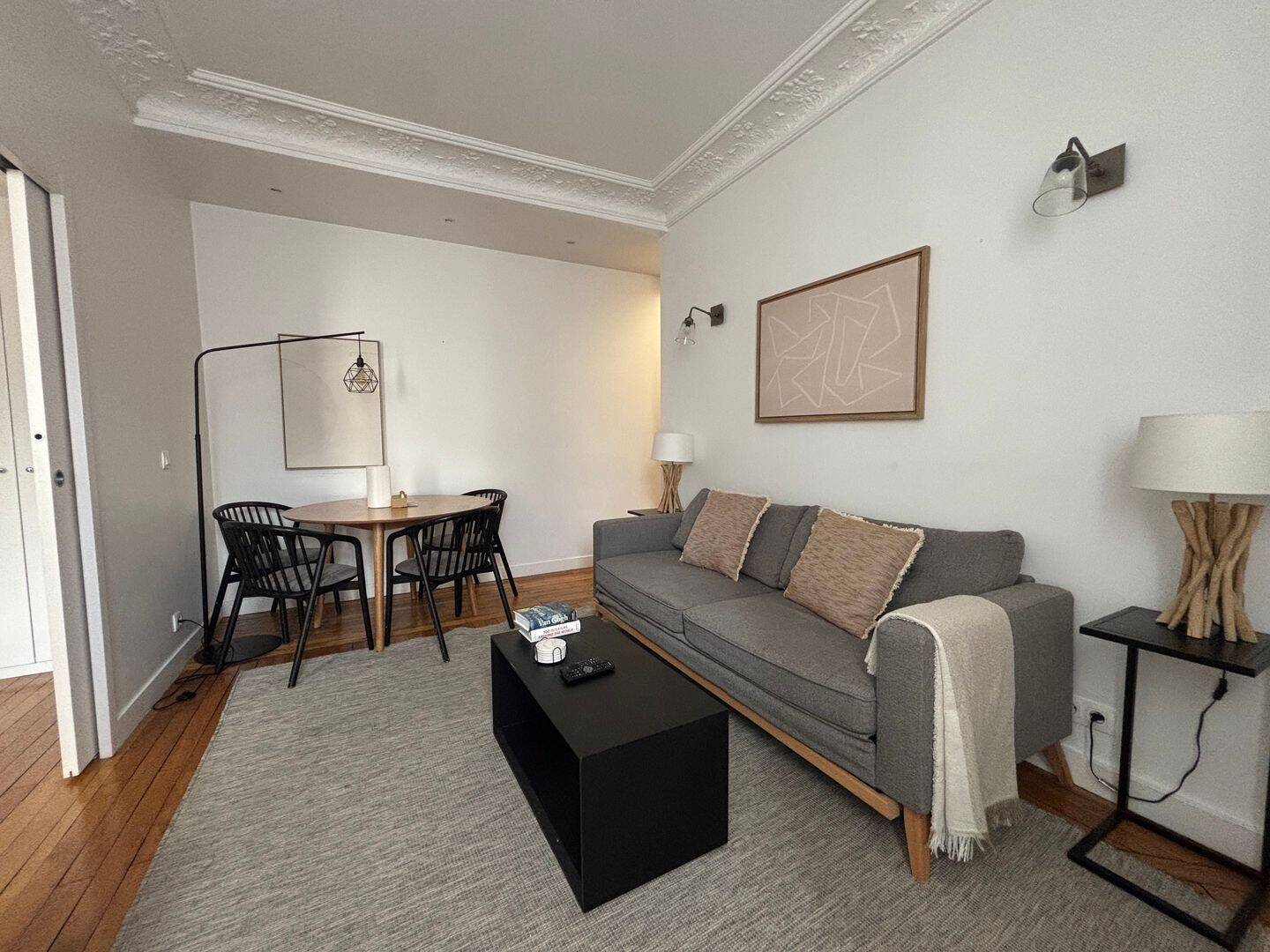 Appartement 3 pièces 61 m² · à Paris 17ème Arrondissement · 61 m² · 2 493 €