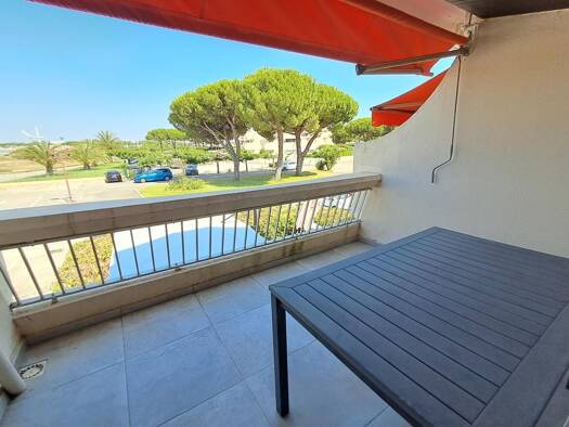 Appartement à vendre 315 000 € 2 pièces 1 chambre 46 m² Étage 1/3 Le Grau-du-Roi 30240