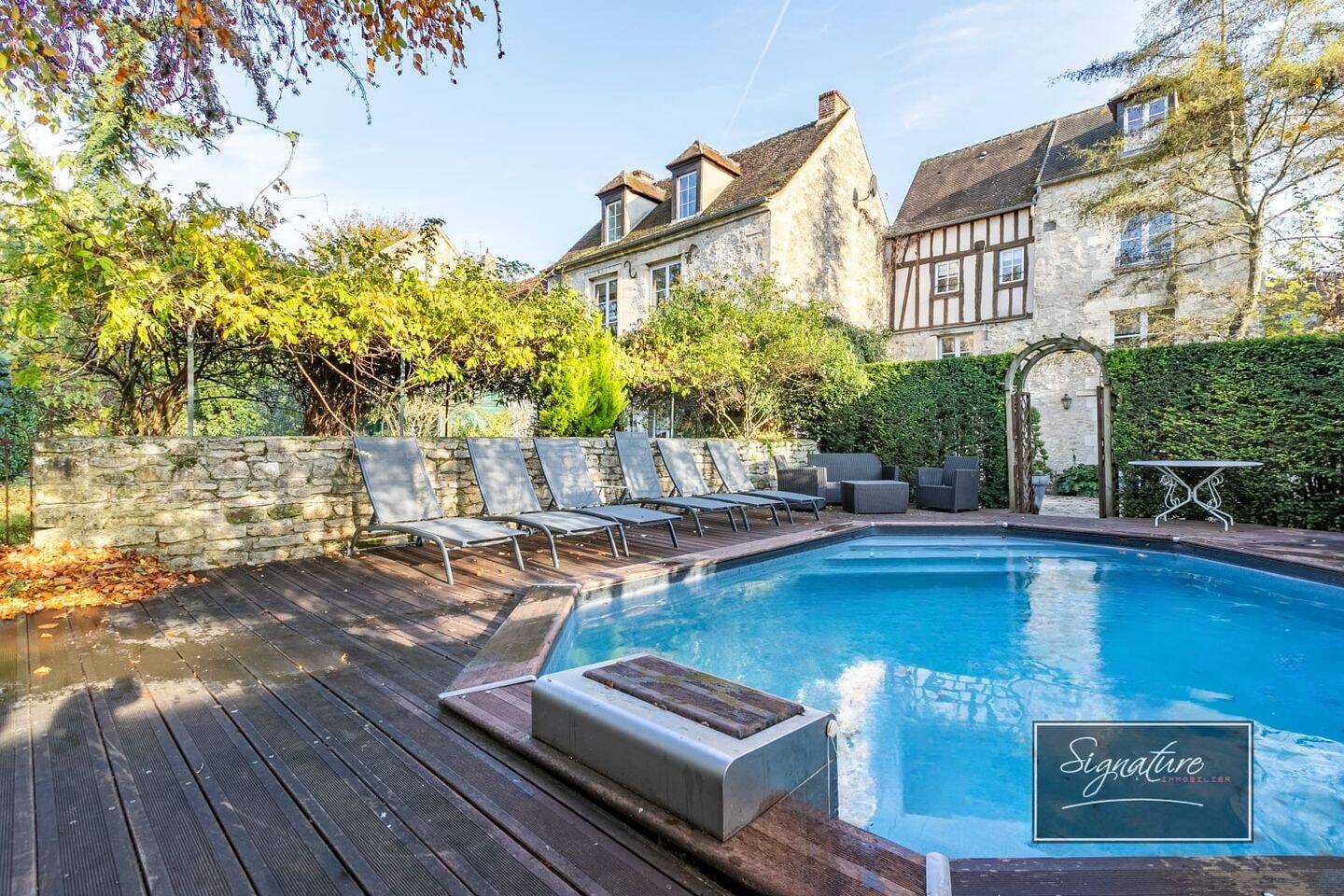 Maison 8 pièces 350 m² · à Senlis · 350 m² · 990 000 €
