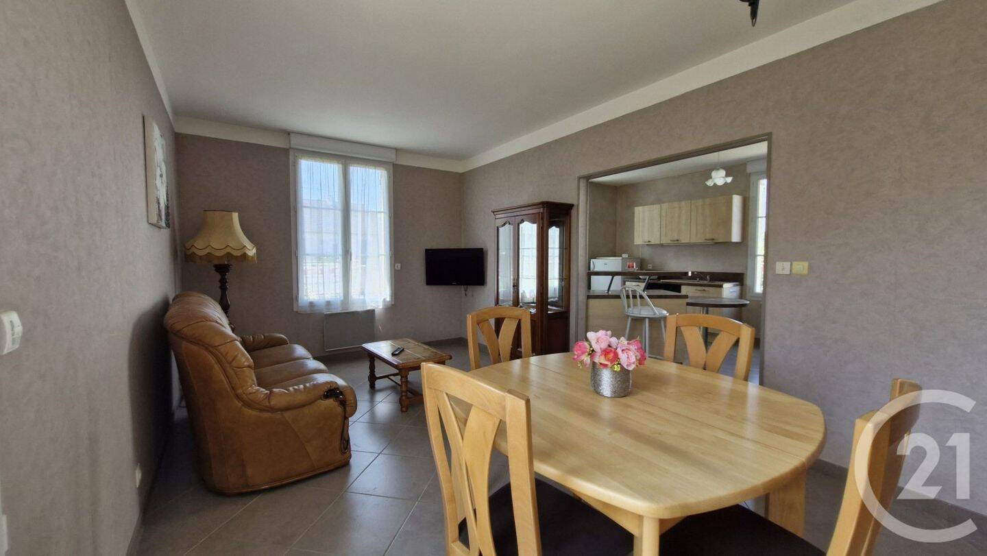 Maison 3 pièces 62 m² · à Châteaudun · 61,8 m² · 99 000 €