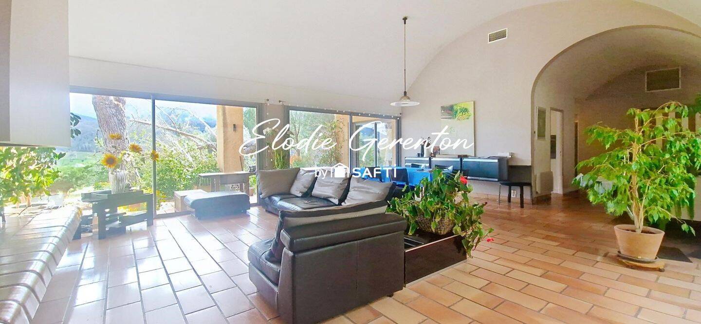 Maison 6 pièces 170 m² · à Reynès · 170 m² · 690 000 €