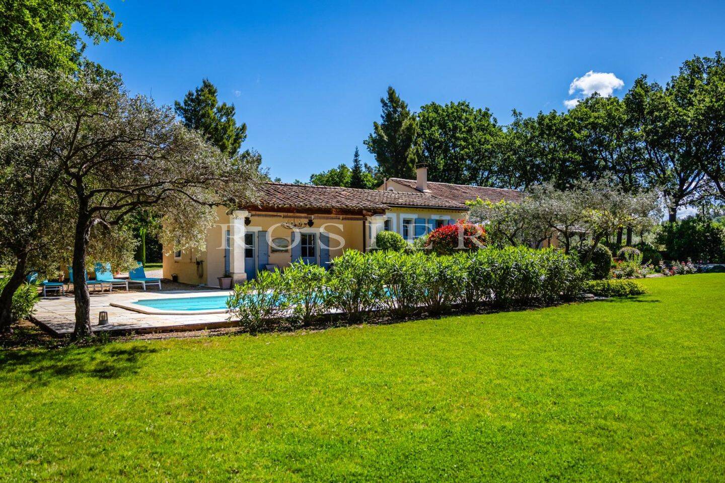 Maison 5 pièces 130 m² · à Gordes · 130 m² · 1 180 000 €