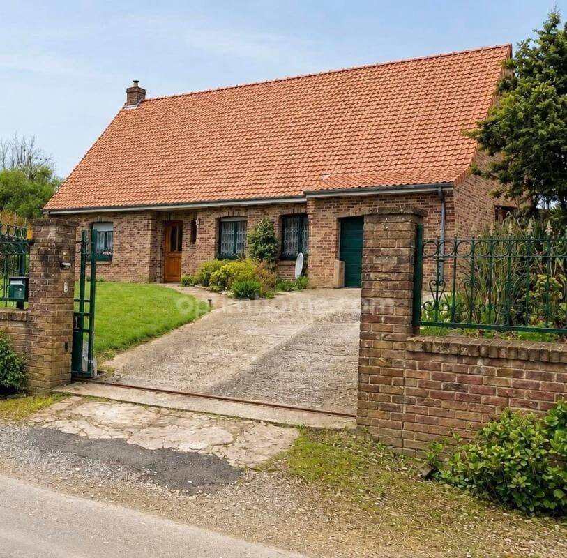 Maison 5 pièces 143 m² · à Humières · 143 m² · 275 000 €