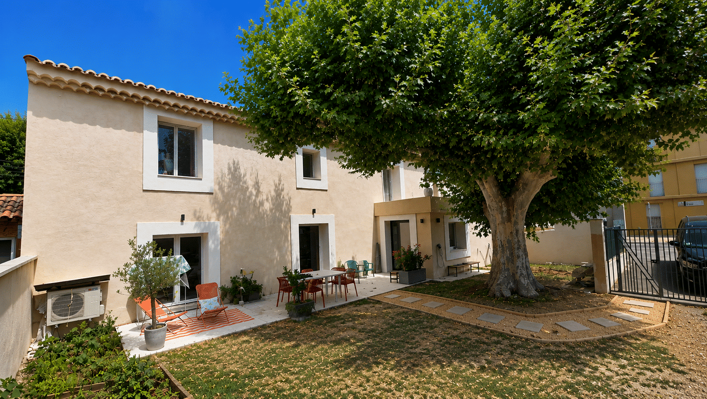 Maison 6 pièces 155 m² · à Cheval-Blanc · 155 m² · 439 000 €