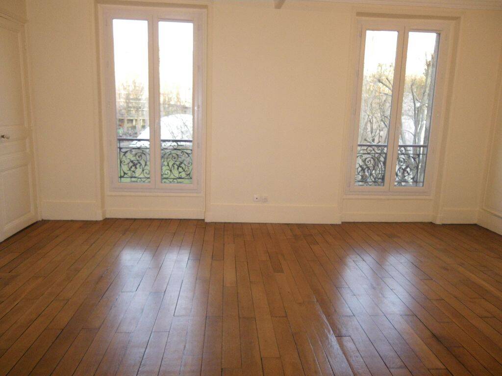 Appartement 2 pièces 52 m² · à Paris 10ème Arrondissement · 52 m² · 1 678 €/mois
