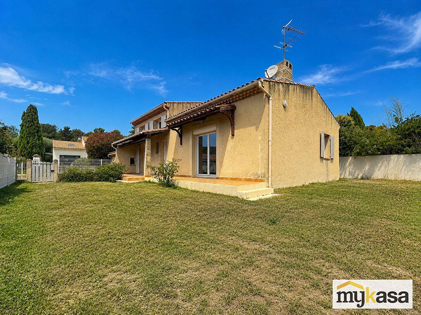Maison 4 pièces 113 m² · à Saint-Mitre-les-Remparts · 113 m² · 449 000 €