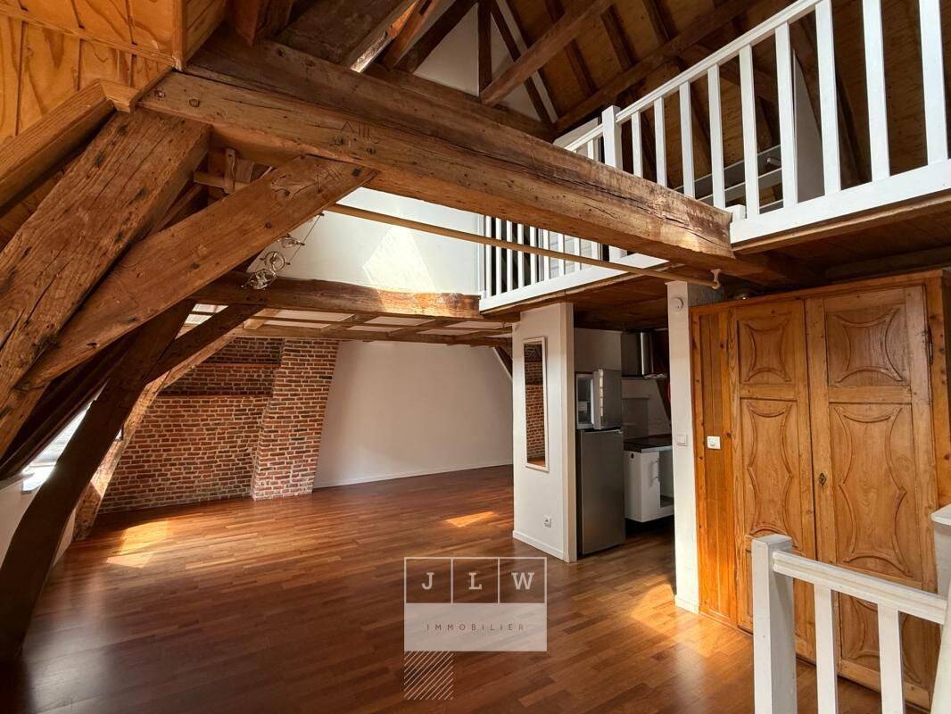 Appartement 1 pièce 53 m² · à Lille · 53 m² · 905 €