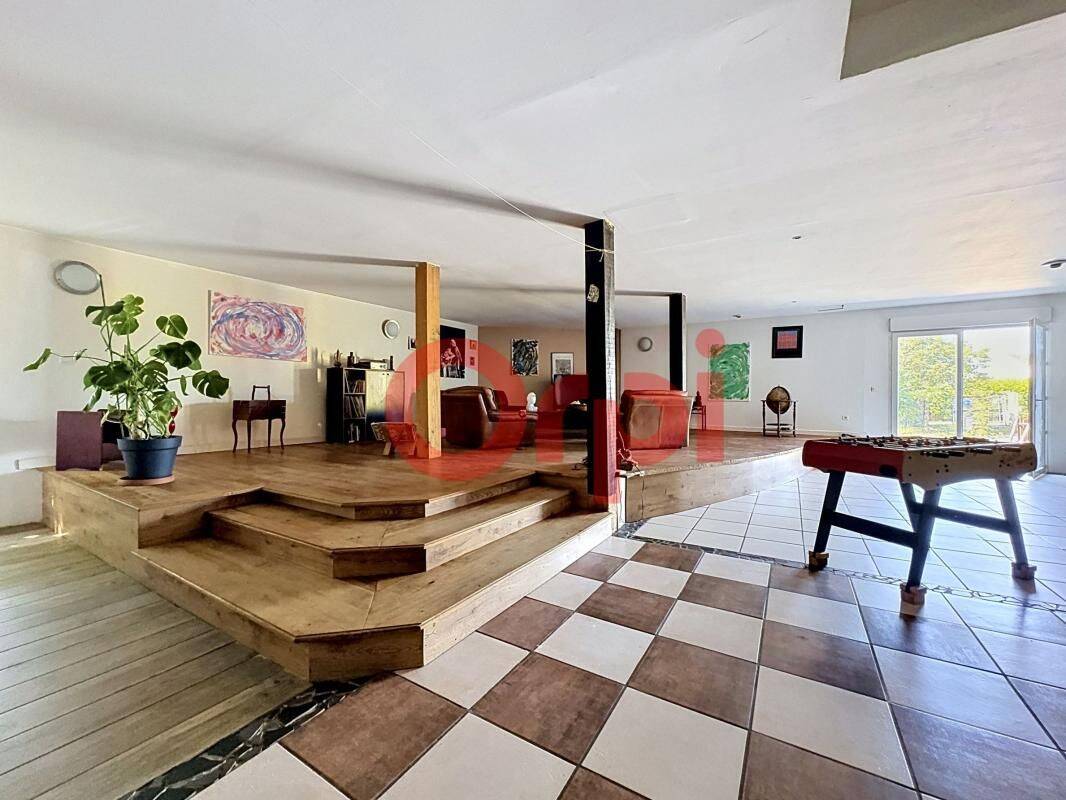 Maison 4 pièces 363 m² · à Candé · 362,5 m² · 165 000 €