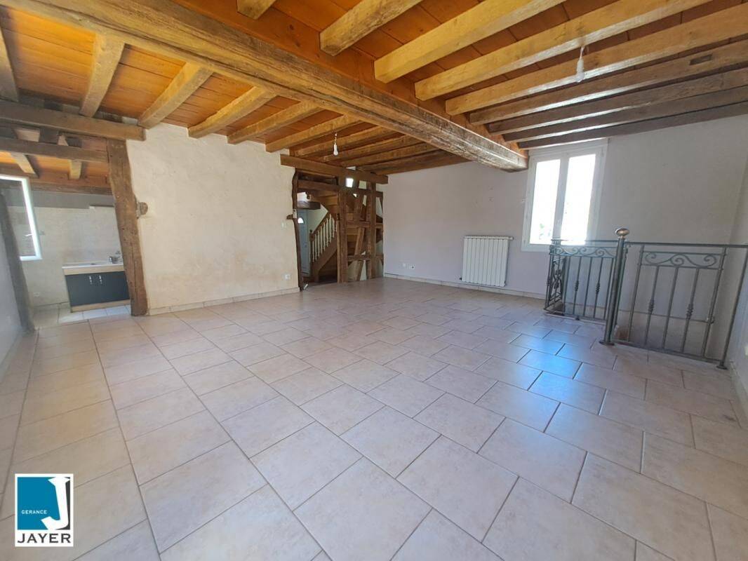 Maison 5 pièces 129 m² · à Ouroux-sur-Saône · 129 m² · 935 €/mois