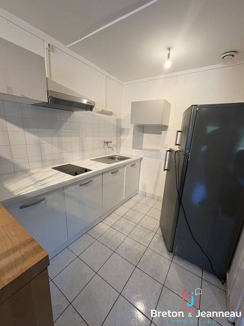 Appartement 1 pièce 28 m² · à Laval · 28 m² · 335 €/mois