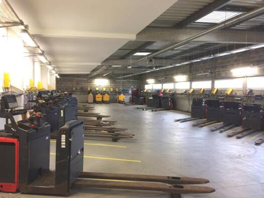 Entrepôt à louer 34 517 € 7 531 m² d'espace de stockage La Plaine Saint-Loubès 33450