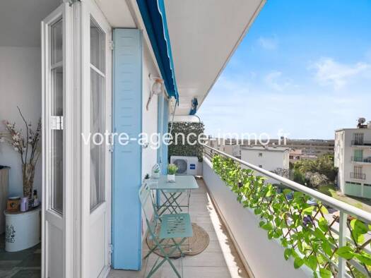 Appartement à vendre 219 000 € 2 pièces 1 chambre 43 m² 1 étages Nice 06200