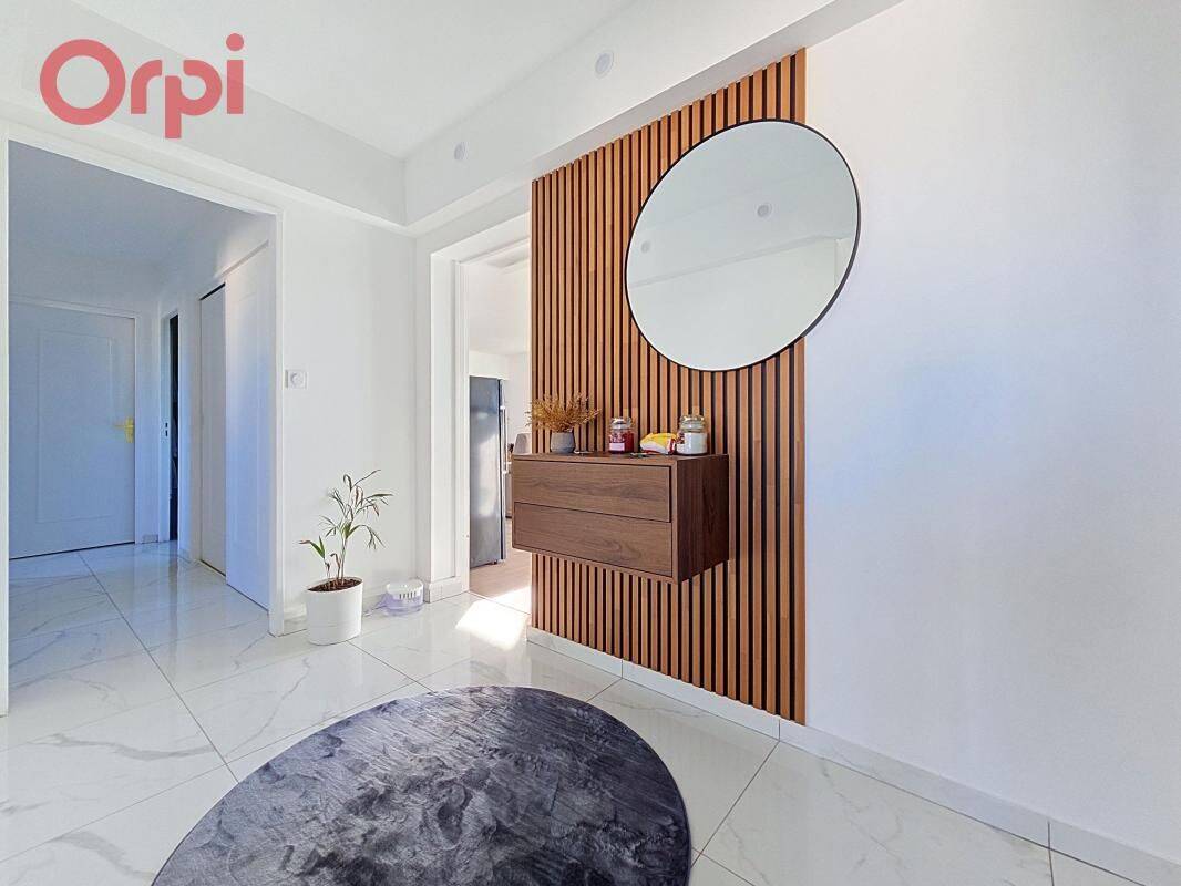 Appartement 3 pièces 67 m² · à Cusset · 66,9 m² · 140 000 €