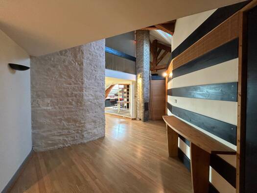 Appartement à vendre 239 000 € 3 pièces 2 chambres 100,1 m² RDC Besançon 25000