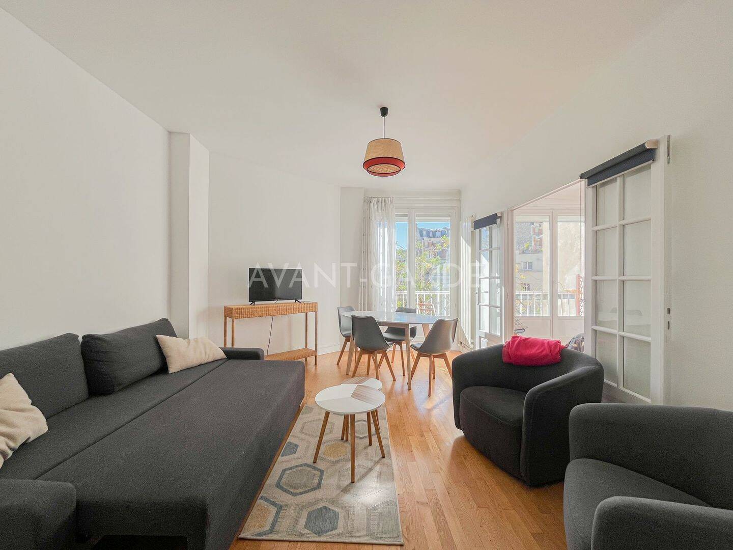 Appartement 3 pièces 67 m² · à Neuilly-sur-Seine · 66,6 m² · 2 400 €/mois