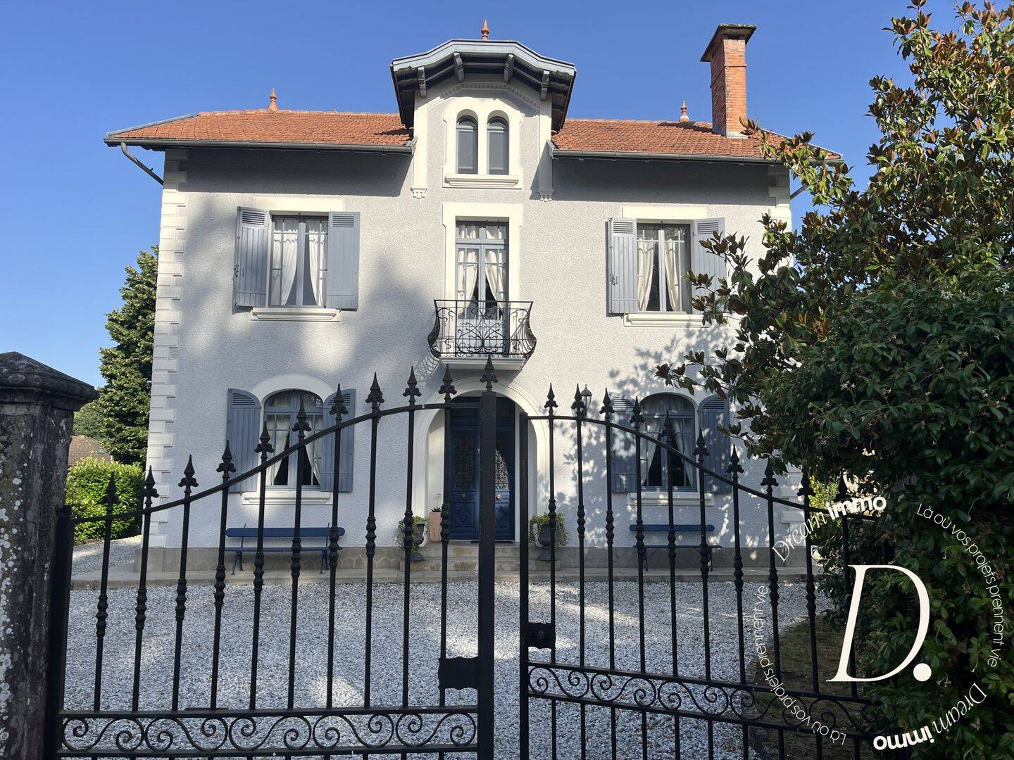 Maison 7 pièces 241 m² · à Taller · 241 m² · 549 000 €
