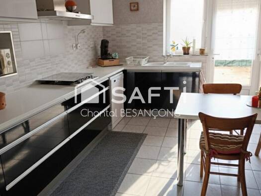 Maison à vendre 265 000 € 7 pièces 5 chambres 190 m² 1 063 m² de terrain Francaltroff 57670