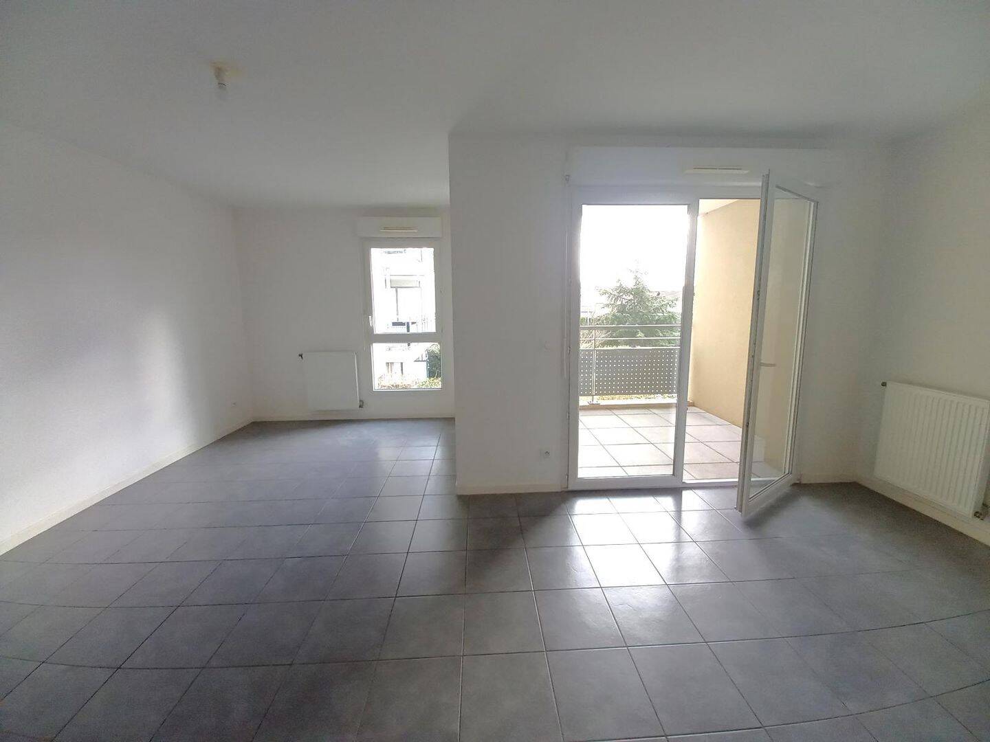 Appartement 3 pièces 68 m² · à Décines-Charpieu · 68,2 m² · 991 €/mois