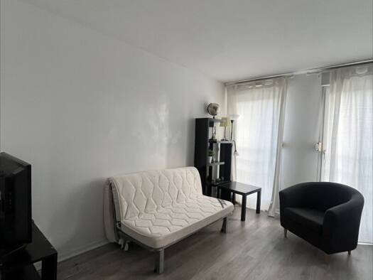 Appartement à louer 510 € 1 pièce 30 m² 2ème étage Sainte Thérèse-Demi Lune Caen 14000