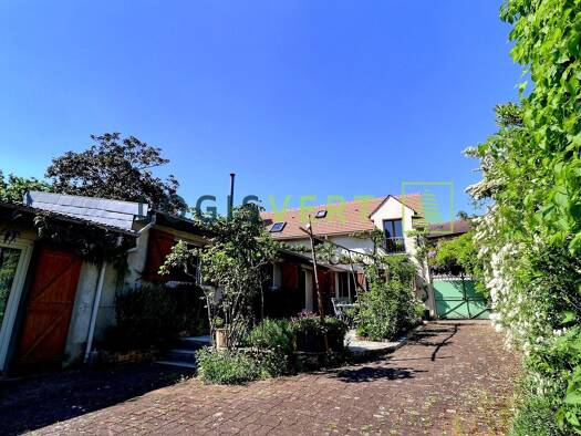Maison à vendre 570 000 € 8 pièces 5 chambres 162 m² 1 533 m² de terrain Gif-sur-Yvette 91190