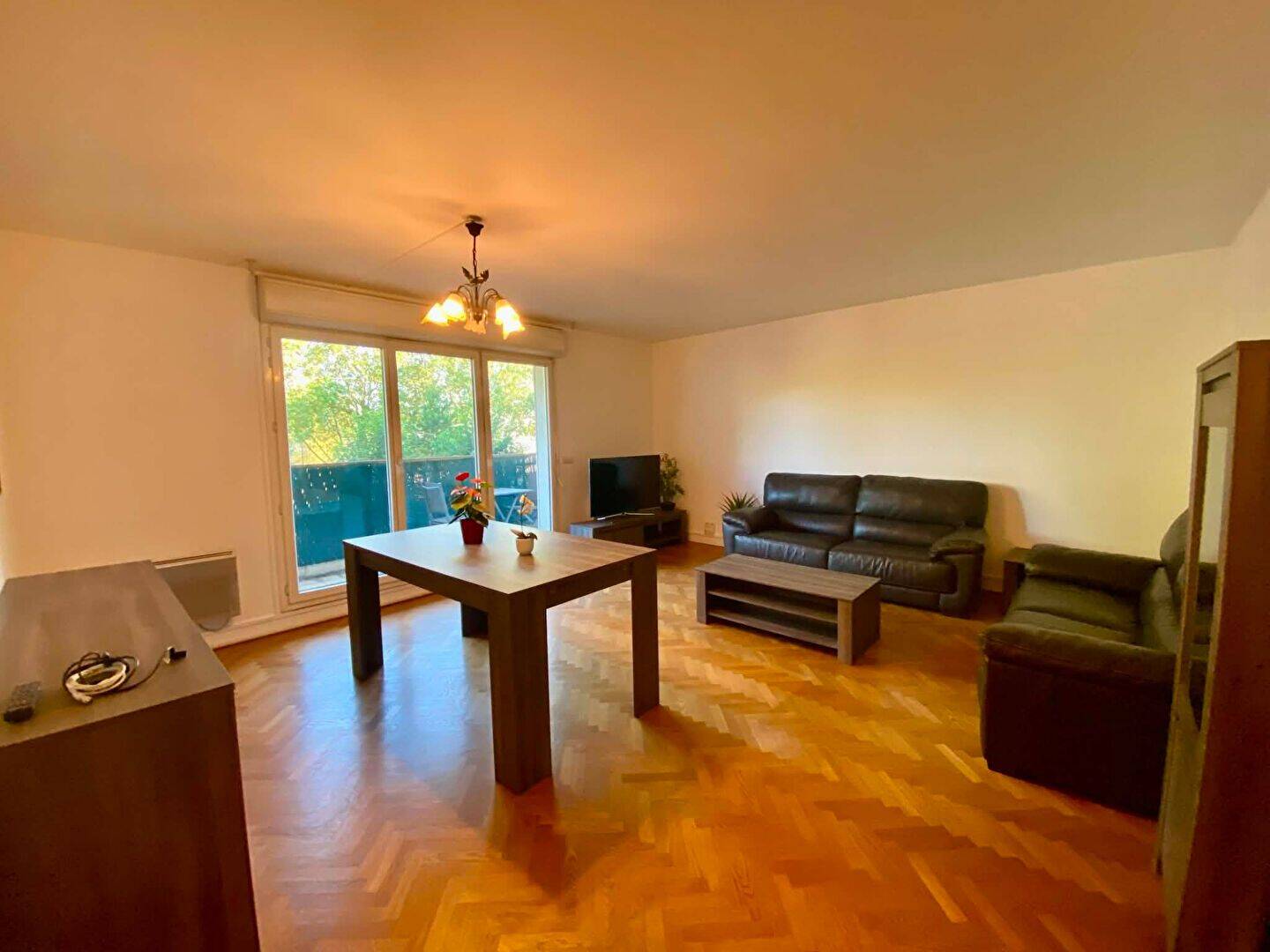 Appartement 4 pièces 98 m² · à Puteaux · 97,7 m² · 2 954 €