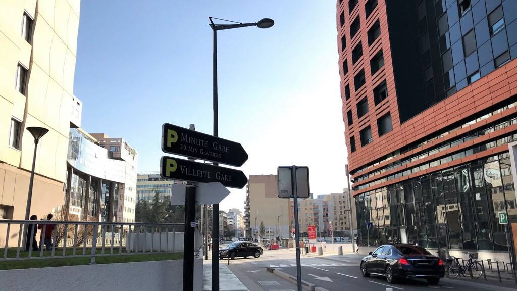 Parking à louer 325 € La Villette Lyon 3ème arrondissement 69003