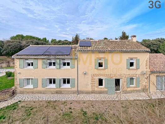 Mas à vendre 799 000 € 9 pièces 6 chambres 280 m² 8 098 m² de terrain Sérignan-du-Comtat 84830