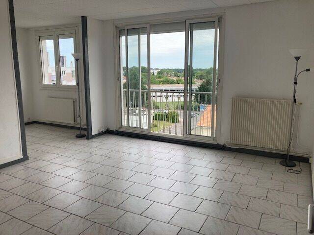 4 pièces 68 m² · à Pessac · 68 m² · 818 €
