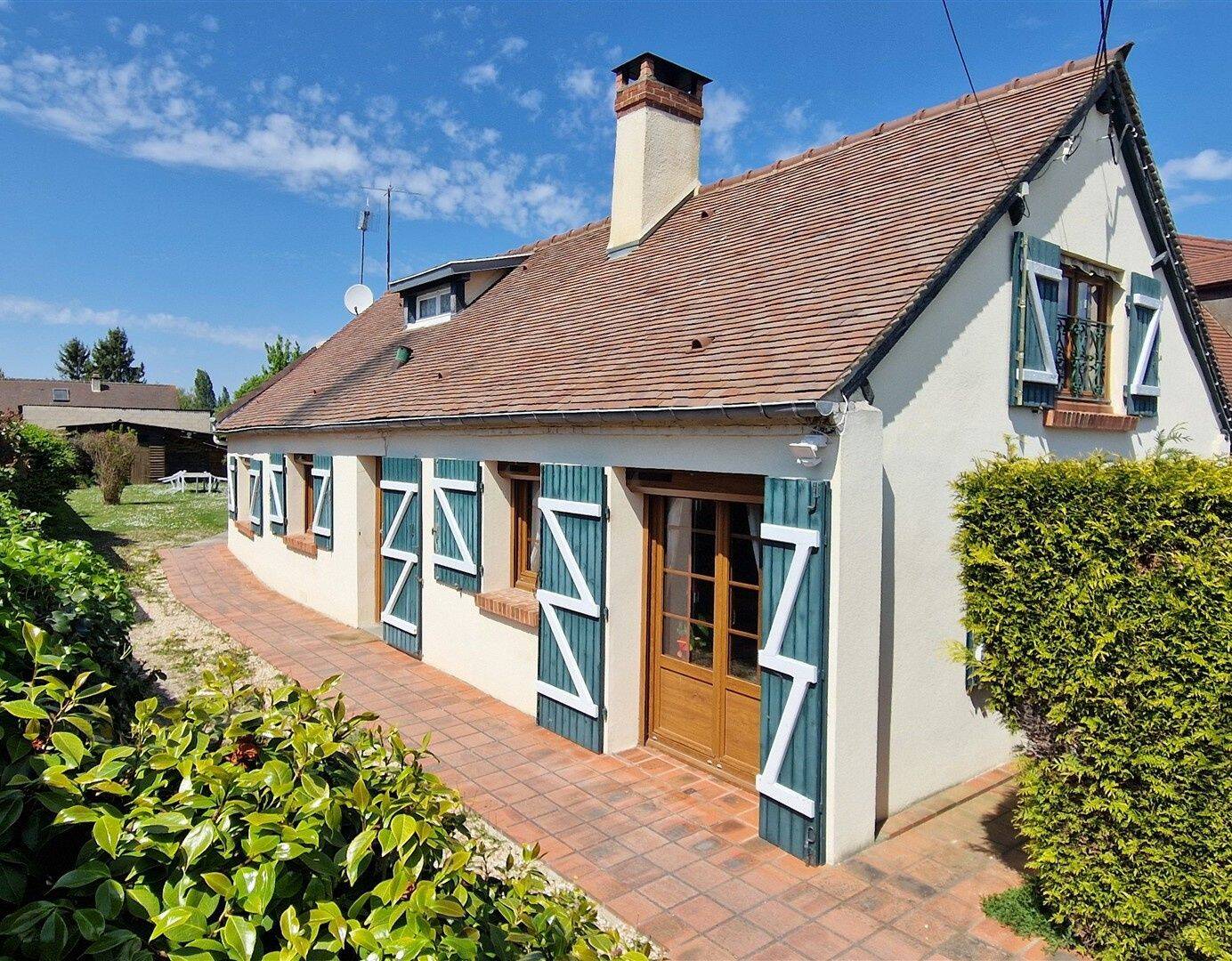 Maison 4 pièces 83 m² · à Saint-Lubin-des-Joncherets · 82,5 m² · 184 000 €
