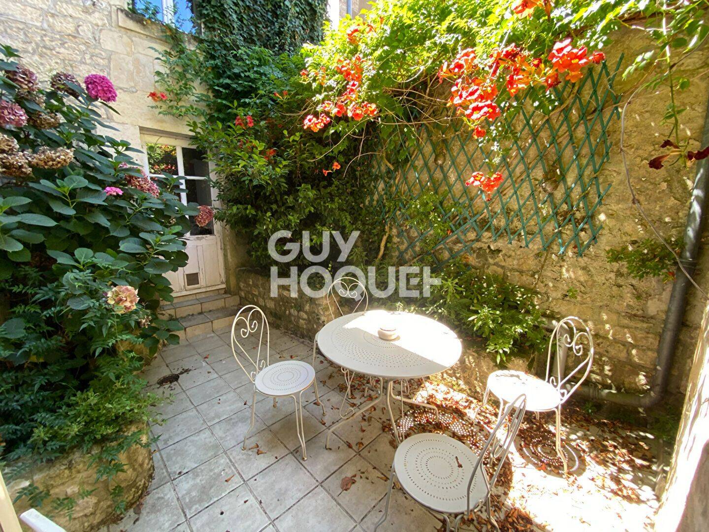 Maison 6 pièces 148 m² · à Fontenay-le-Comte · 147,7 m² · 169 900 €
