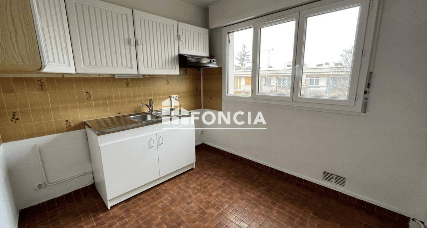 Appartement 3 pièces 71 m² · à Saint-Maur-des-Fossés · 71,5 m² · 1 410 €/mois