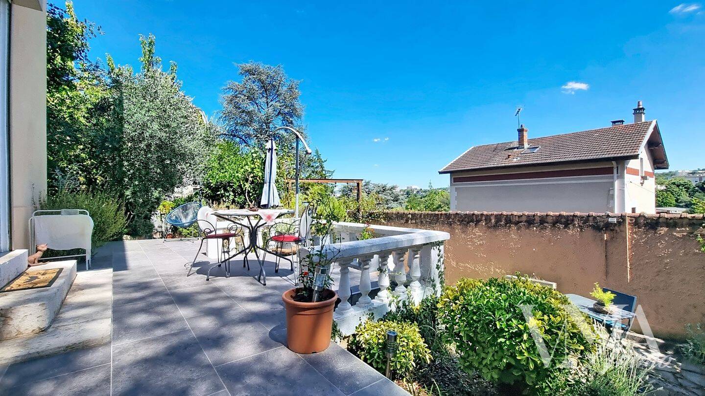 Maison 5 pièces 90 m² · à Écully · 90,2 m² · 450 000 €