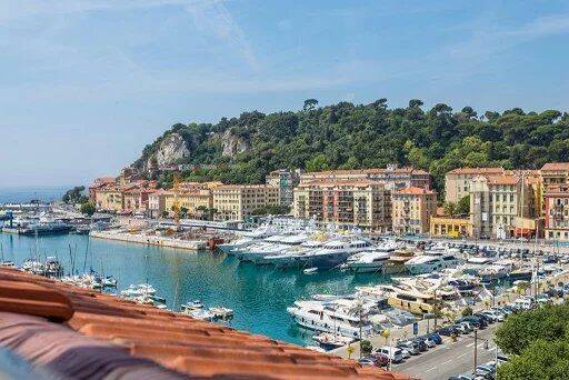 Studio de 20m² au port de Nice — 1