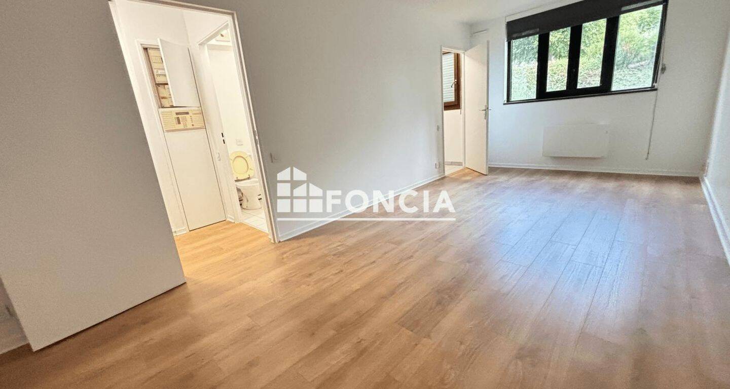 Appartement 1 pièce 30 m² · à Issy-les-Moulineaux · 30 m² · 860 €/mois