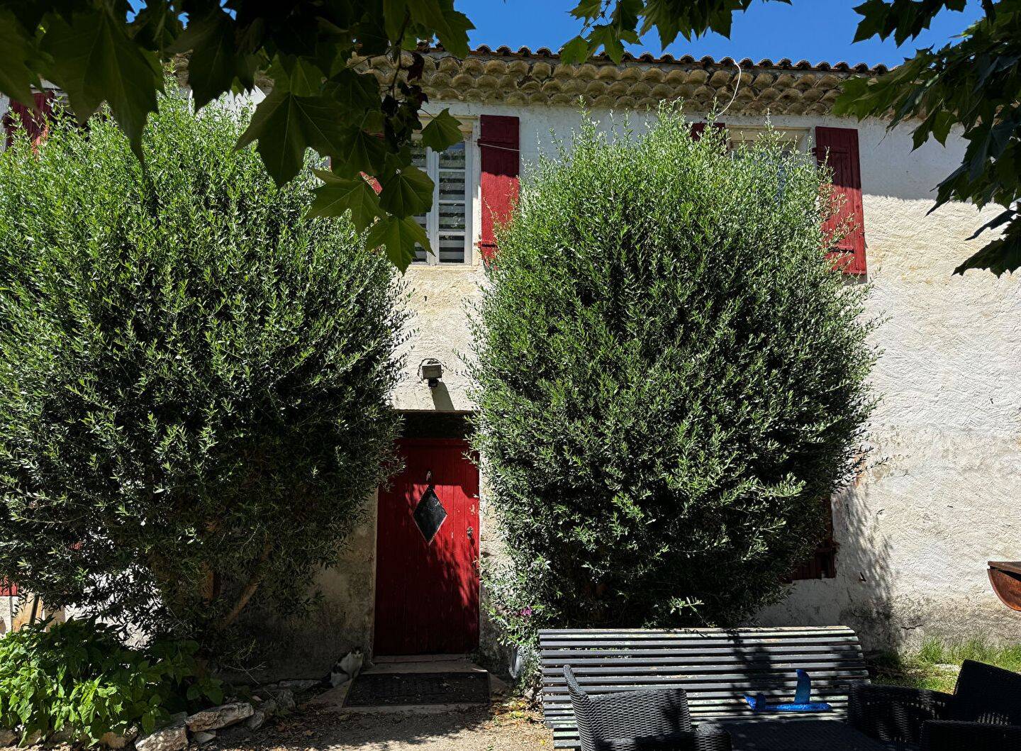 Maison 14 pièces 521 m² · à Vallabrègues · 521,4 m² · 544 000 €