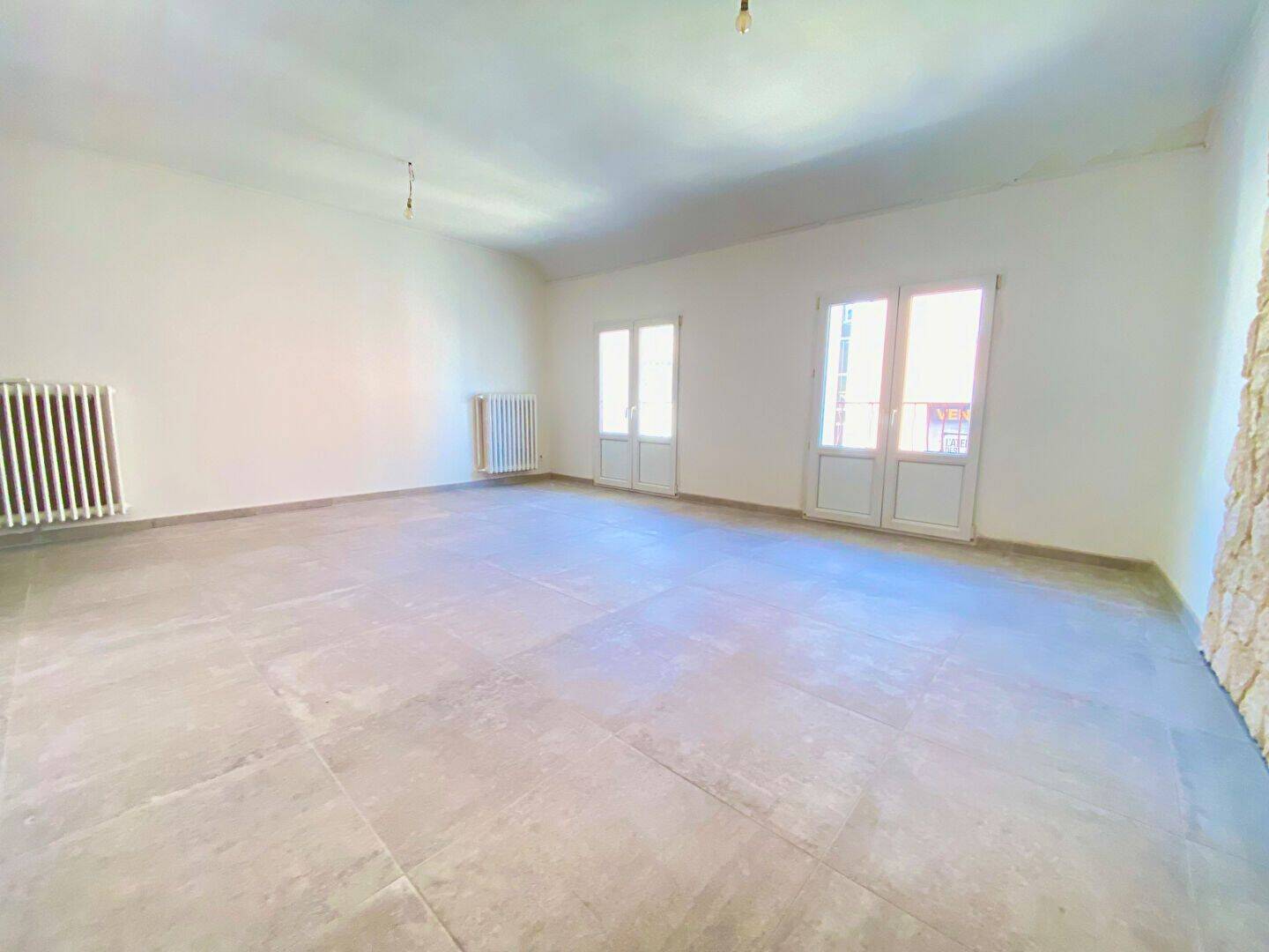 Appartement 4 pièces 109 m² · à Orange · 109 m² · 147 500 €