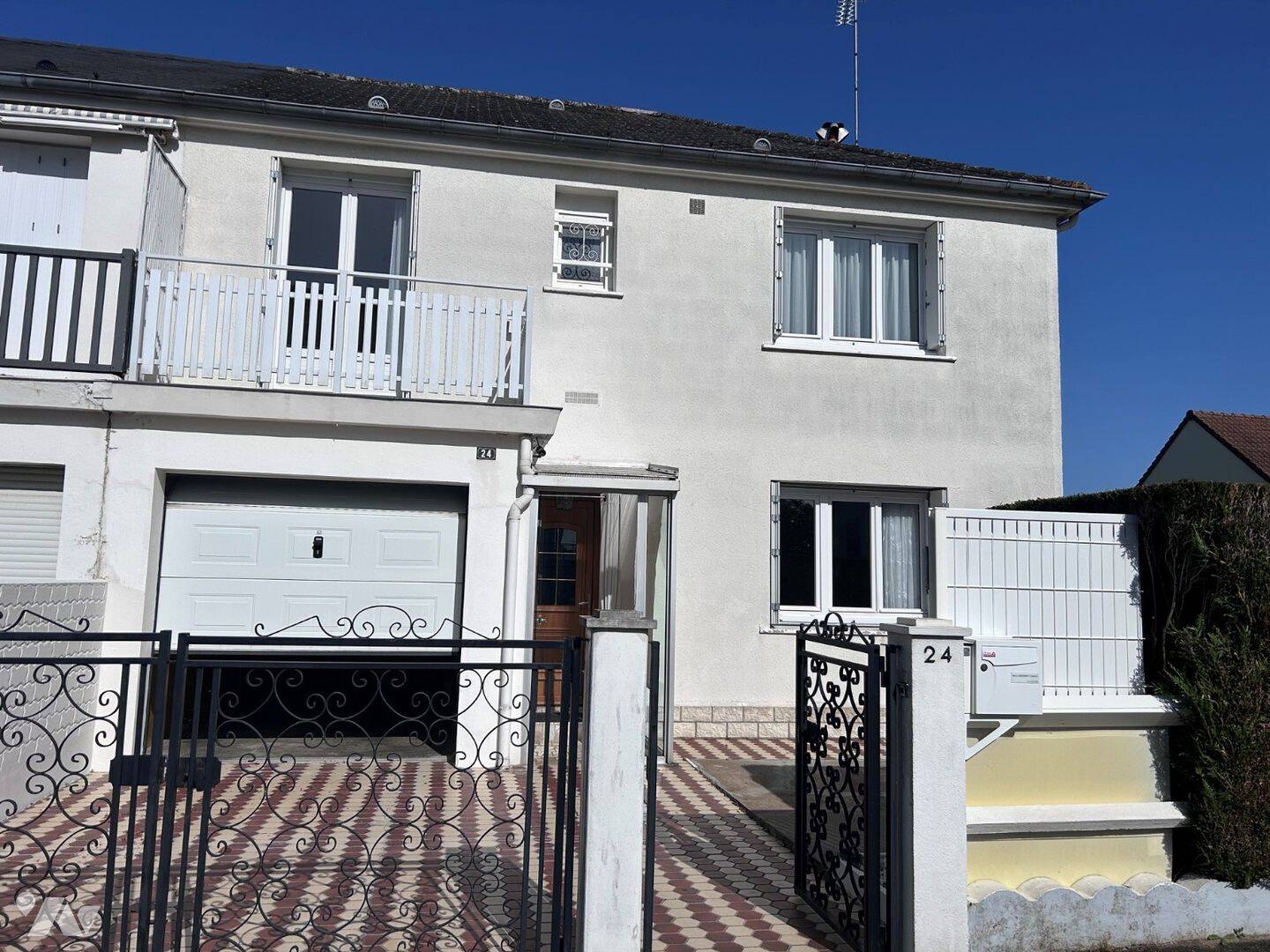 Maison 4 pièces 91 m² · à Tours · 91 m² · 185 000 €