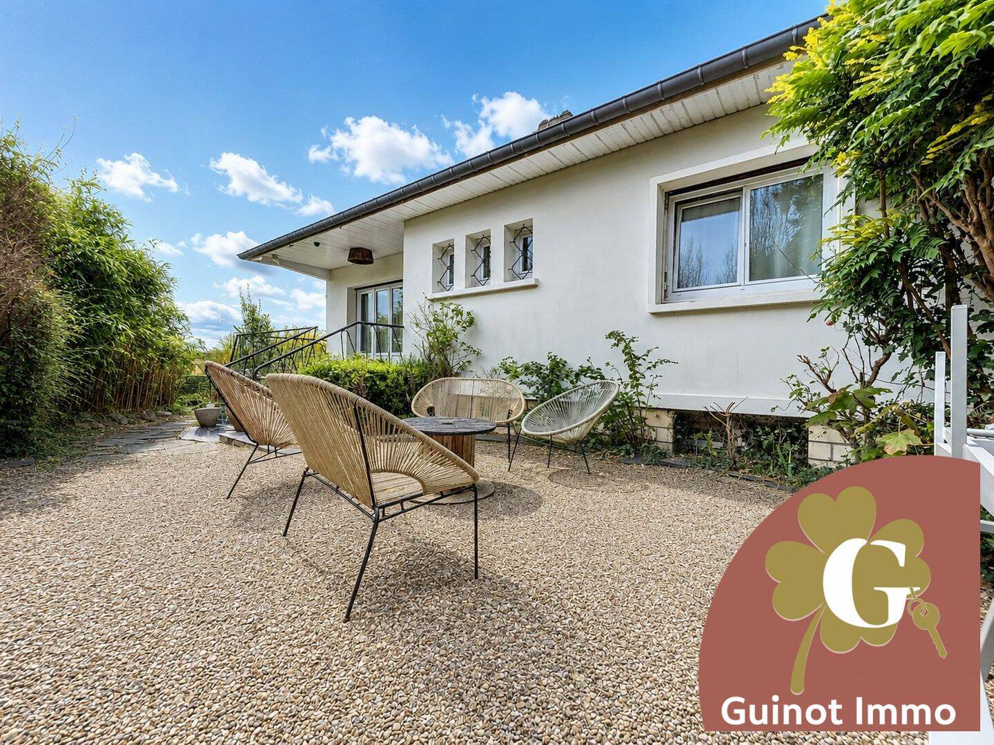 Maison 6 pièces 120 m² · à Lillebonne · 120,4 m² · 239 000 €