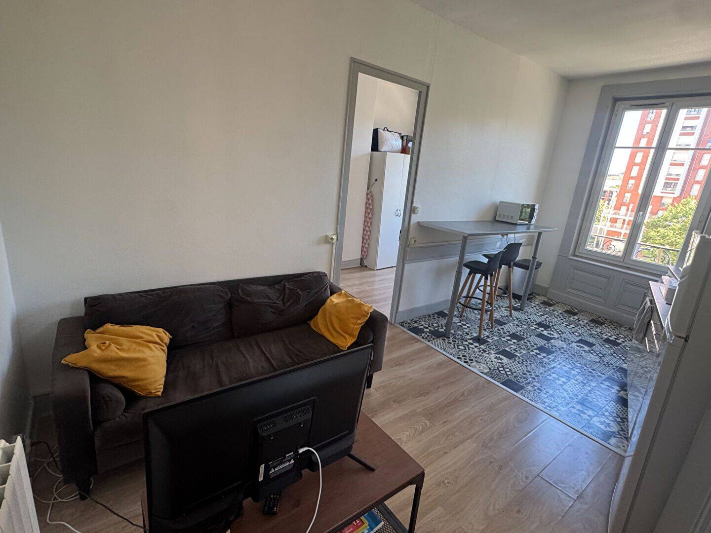 Appartement 2 pièces 33 m² · à Saint-Étienne · 33,4 m² · 402 €/mois