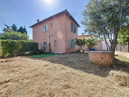 Maison à vendre 562 000 € 5 pièces 2 chambres 117 m² Counillier Valescure Fréjus 83600